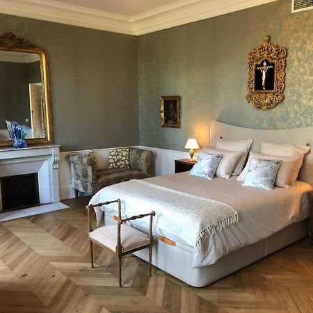 Javerlhac-et-la-Chapelle-Saint-Robert Chateau De Puymoger B&B 외부 사진